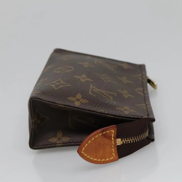 LOUIS VUITTON Monogram Poche Toilette 15 Pouch M47546 LV Auth 139378 - Picture 6 of 16